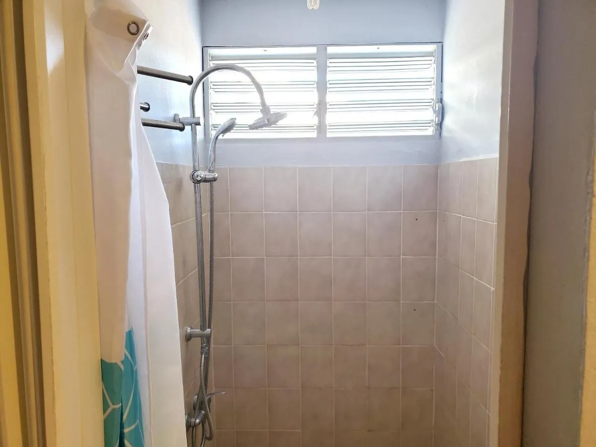 Apartment Appartement Charmant A Sainte Rose 70M² Avec Terrasse